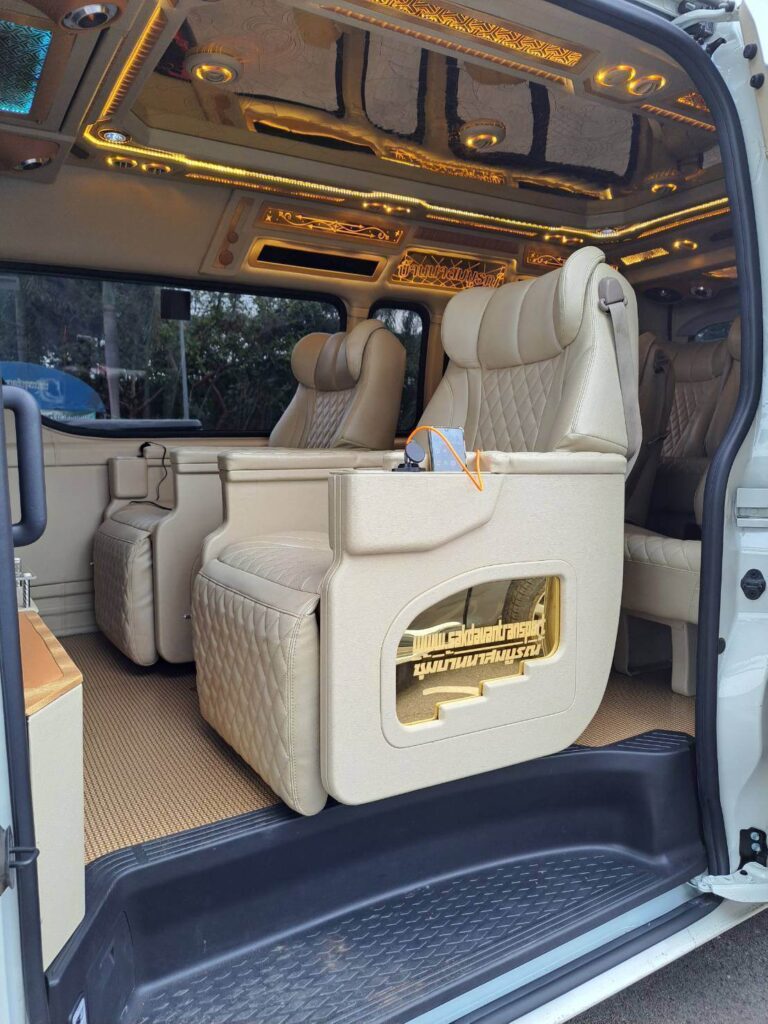 เช่ารถตู้สนามบิน